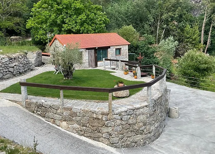 Da Man Da Moura Дом отдыха